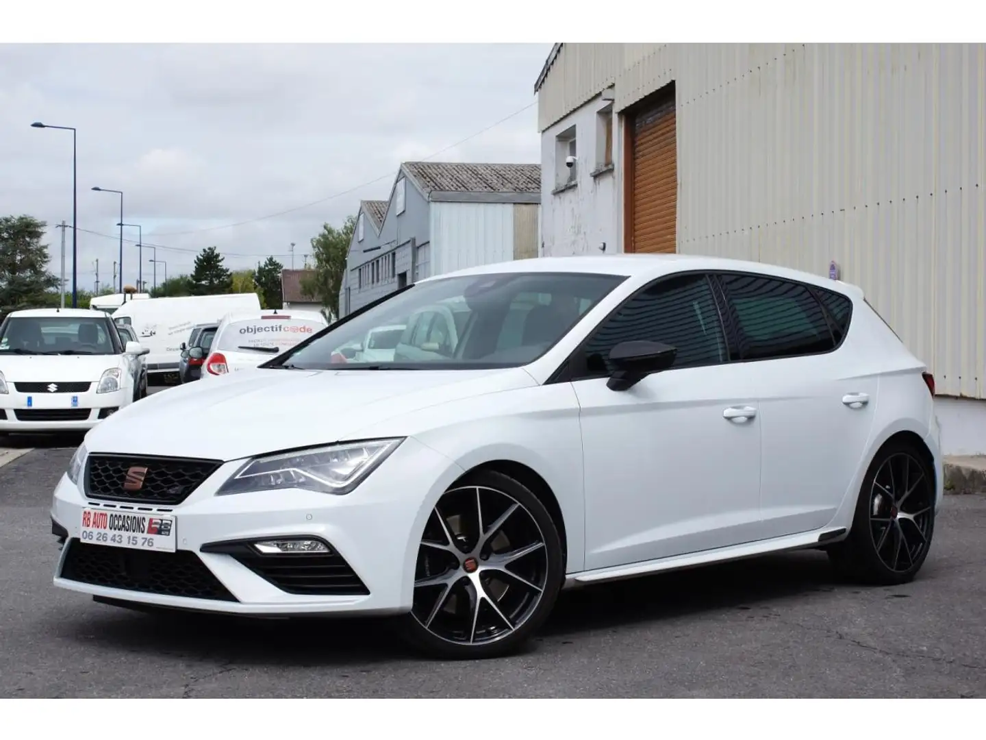 SEAT Leon LEON CUPRA PERFORMANCE 2.0 TSI 290cv PH2 SILVER ED Blanc - 2