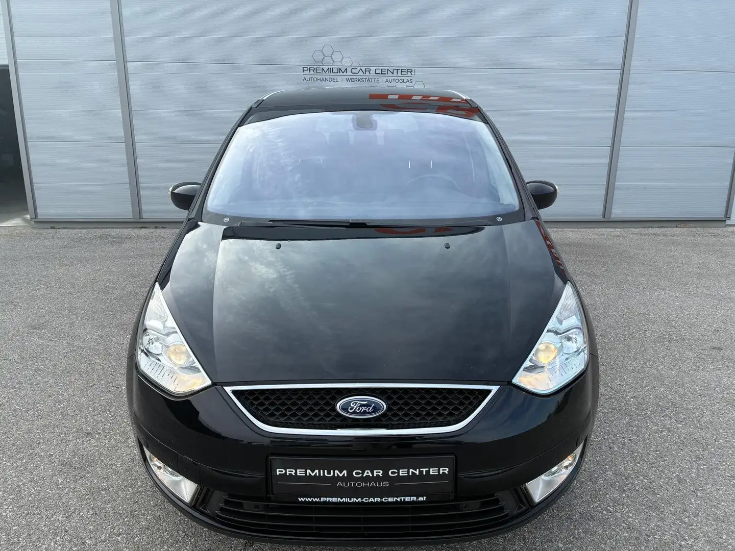 Ford Galaxy 2,0 TDCi Ghia Aut. 7 SITZER / KLIMA / ZV Schwarz - 2
