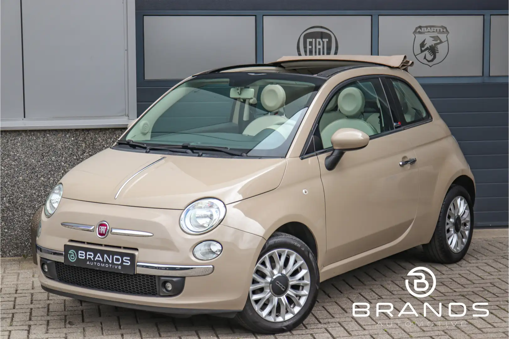Fiat 500C 1.2 Lounge Cappuccino Top kleuren combi Airco LM P Бежевий - 1