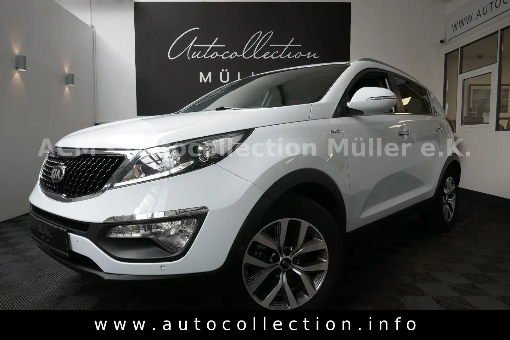 Kia Sportage 4WD*2.Hand*AHK*Navi*Kamera*Klima*Alu* Blanc - 1
