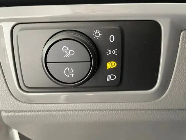 Volkswagen T7 Caravelle VW T7 Caravelle Life LR TDI 4MOTION Ansicht 25