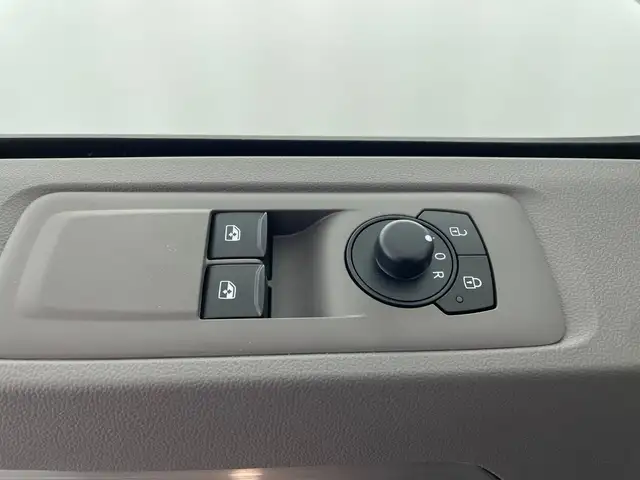 Volkswagen T7 Caravelle VW T7 Caravelle Life LR TDI 4MOTION Ansicht 24