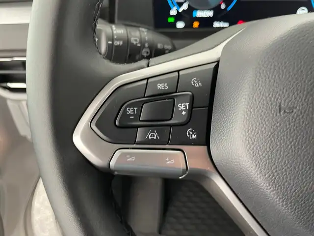 Volkswagen T7 Caravelle VW T7 Caravelle Life LR TDI 4MOTION Ansicht 15