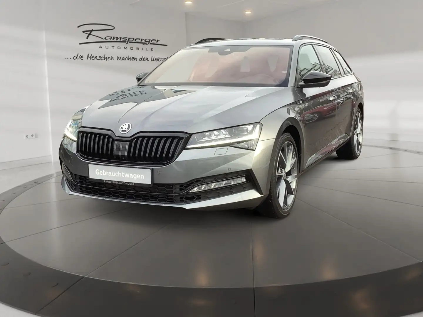 Skoda Superb Combi 2.0 TSI DSG 4x4 Sportline AHK LED N Grau - 2