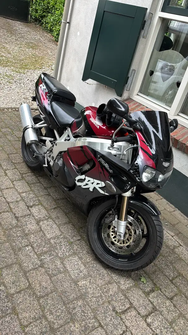 Honda CBR 900 Honda CBR 900RR uit 1995 - 1