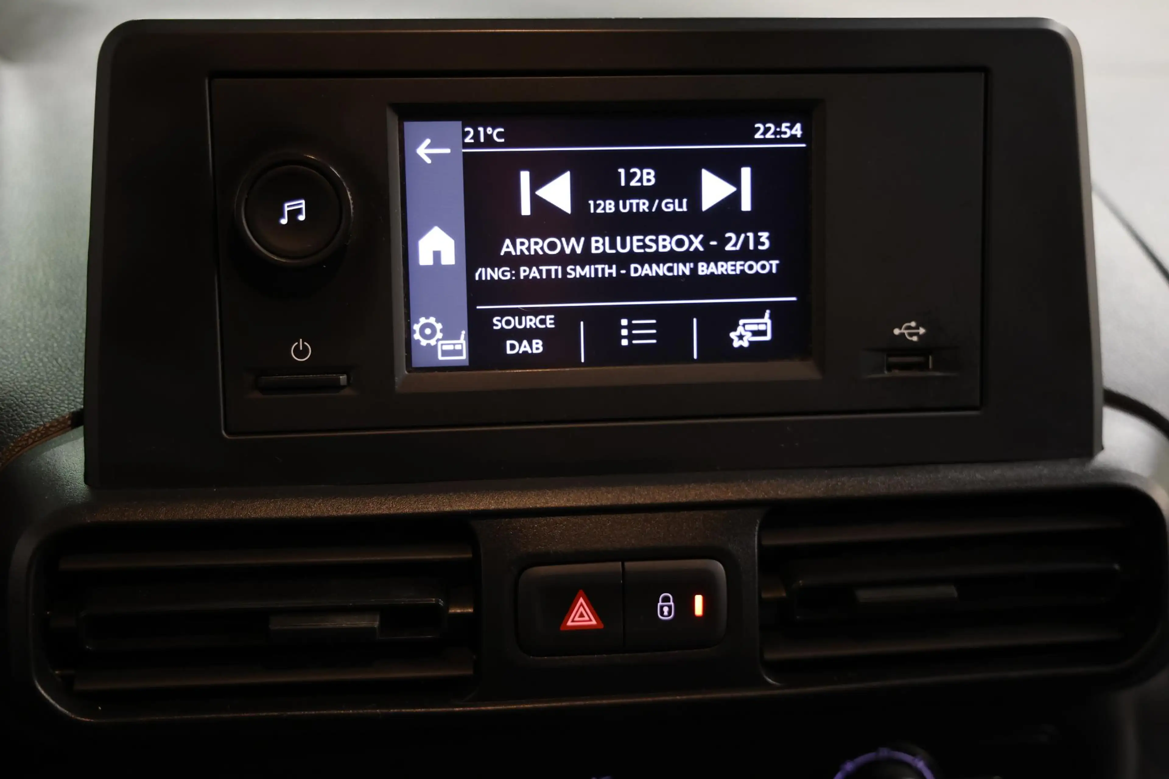 Opel Combo-e L1H1 50 kWh AIRCO PDC — photo 10