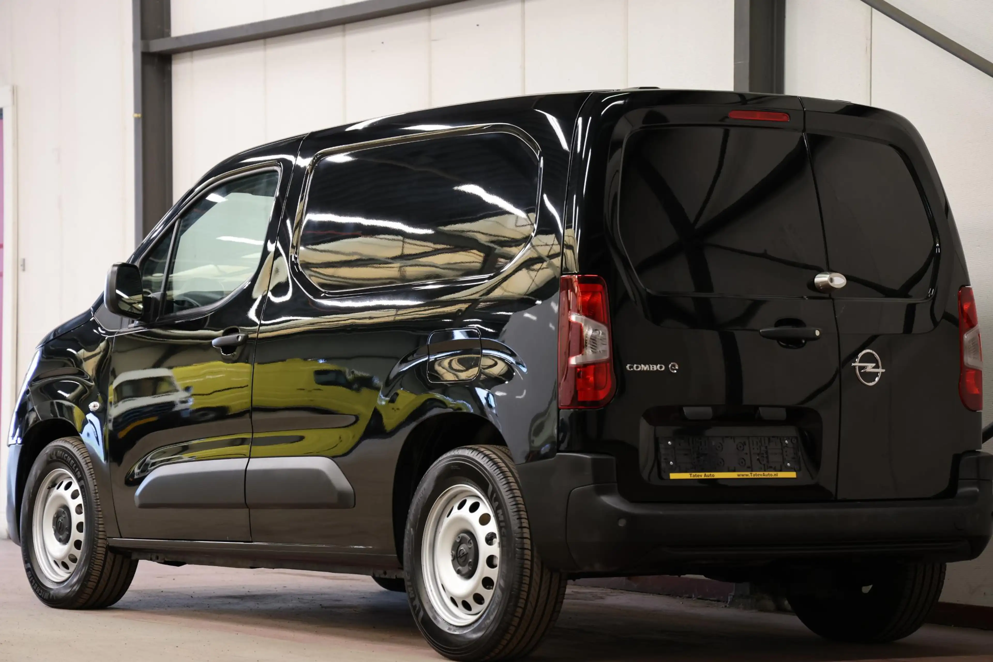 Opel Combo-e L1H1 50 kWh AIRCO PDC — photo 21