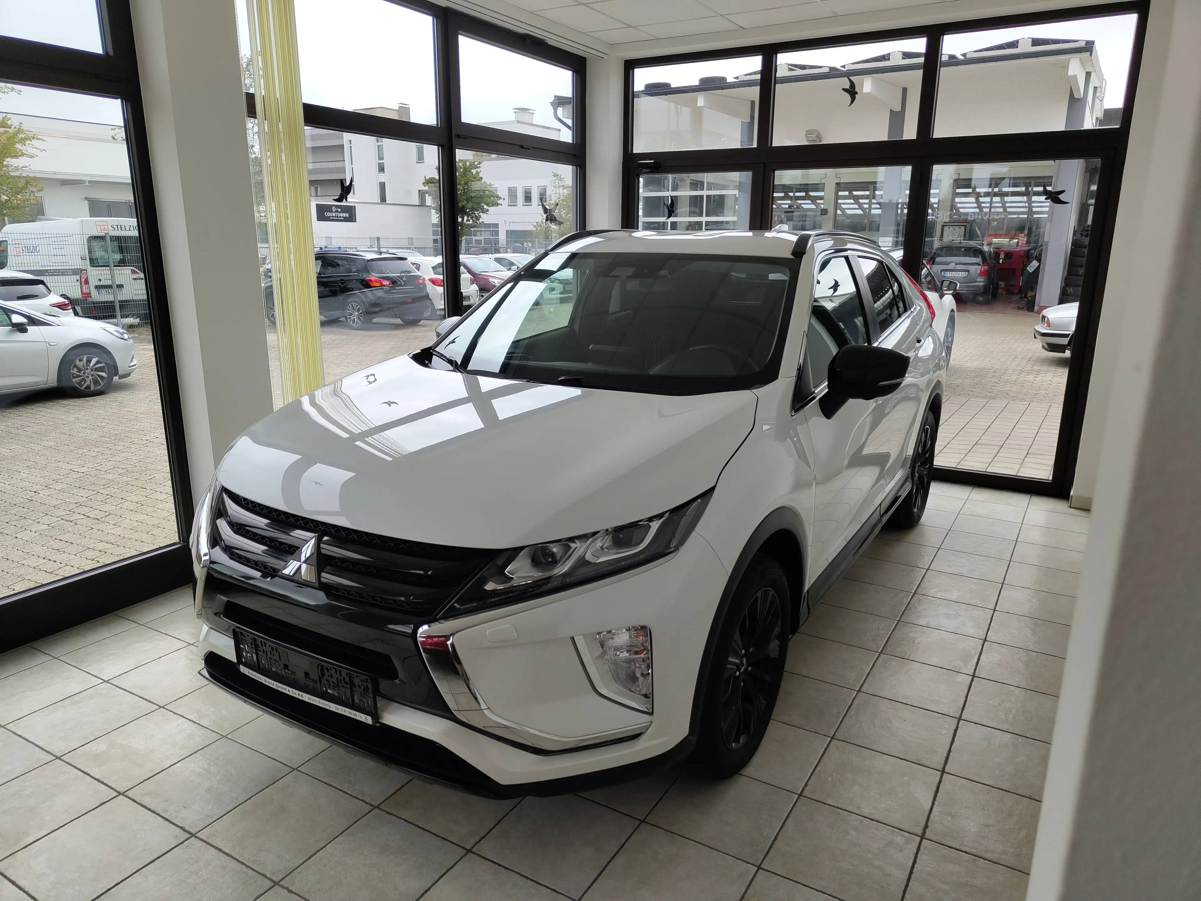 Mitsubishi Eclipse Cross Active  4WD mit Anhängerkupplung — photo 2
