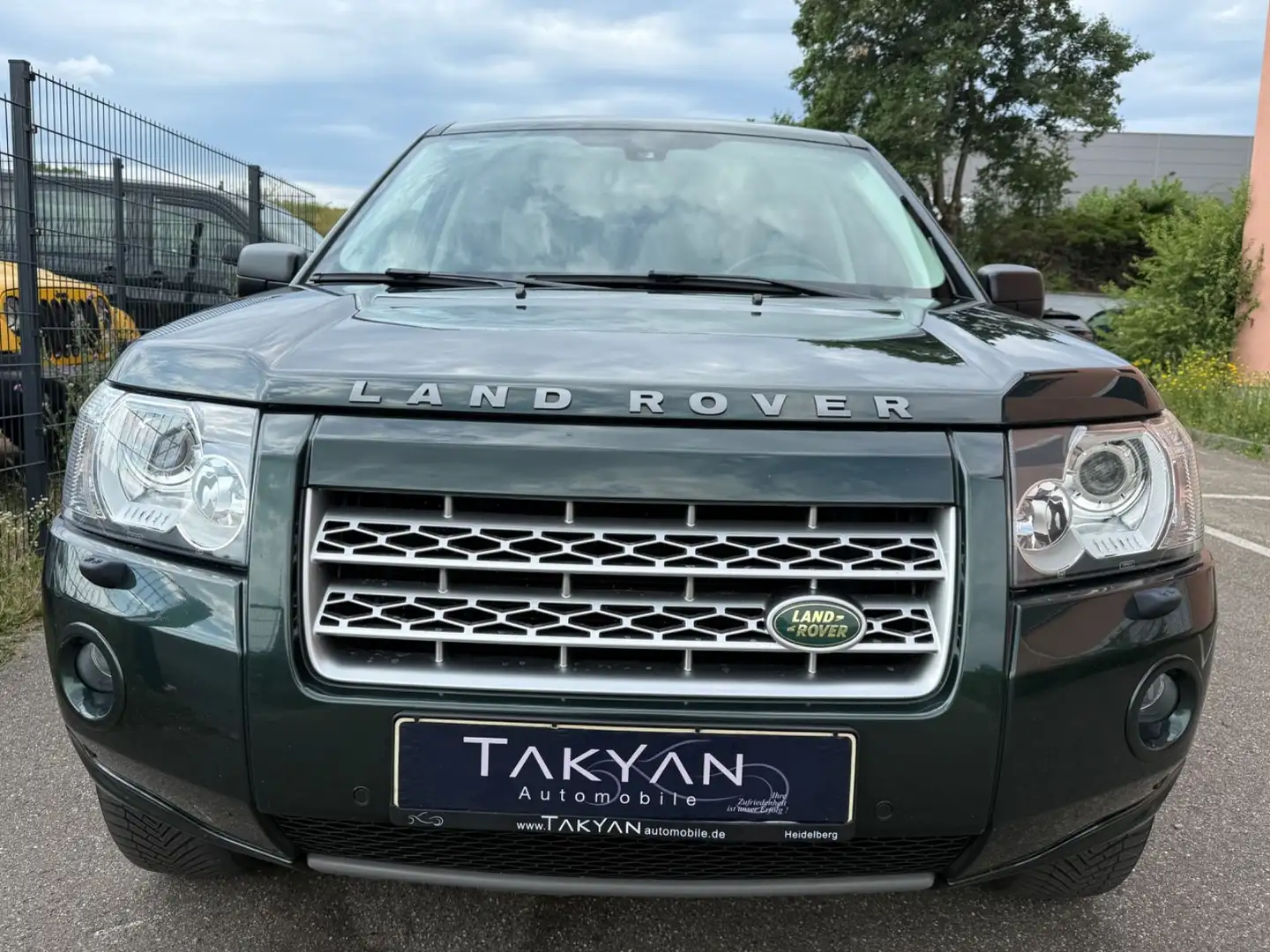 Land Rover Freelander 2 HSE TD4_e / 2.Hand / PANO / XENON Verde - 2