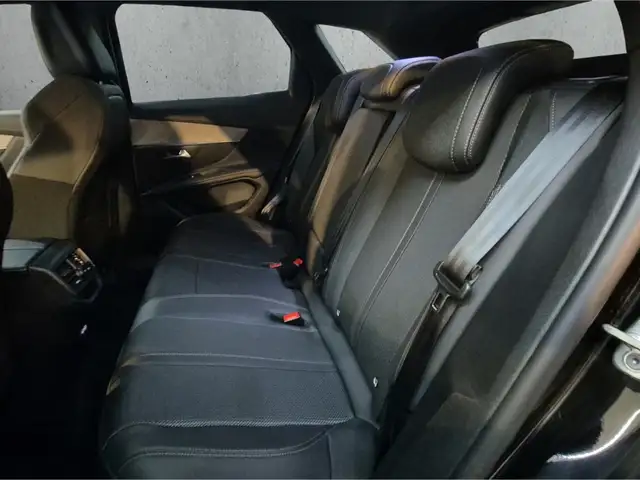 Peugeot 3008 view 8
