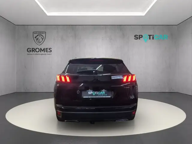 Peugeot 3008 view 4