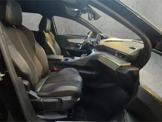 Peugeot 3008 view 13