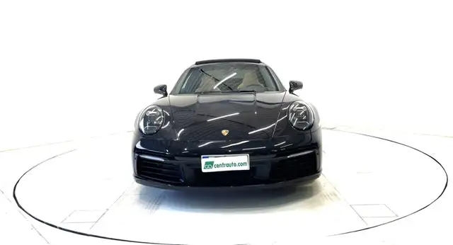 Porsche 911 view 2