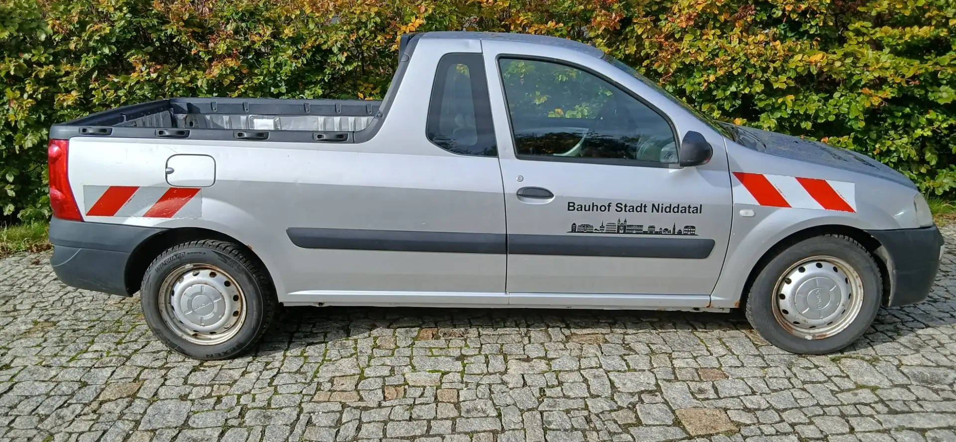 Dacia Logan Pickup 1.5 DCI mit Klimaanlage Argent - 2