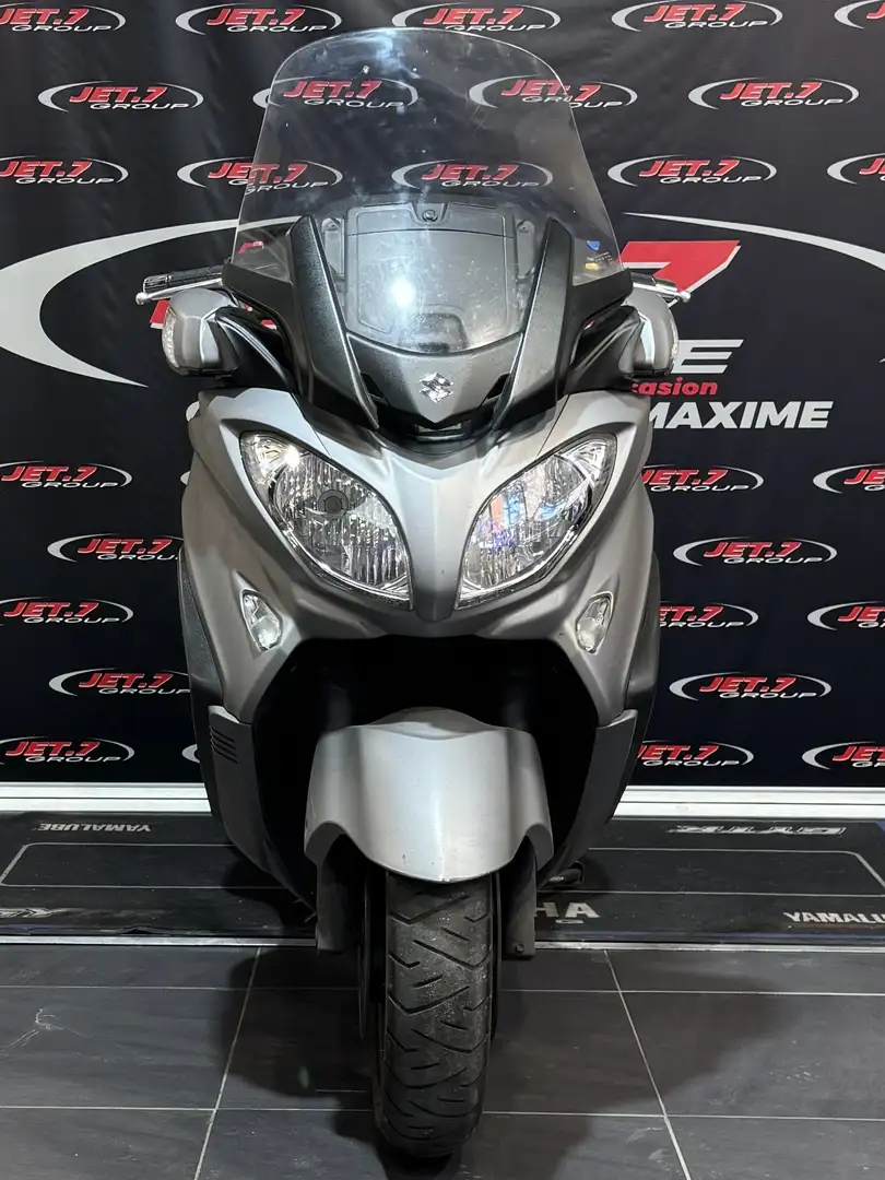 Suzuki Burgman 650 Gris - 2