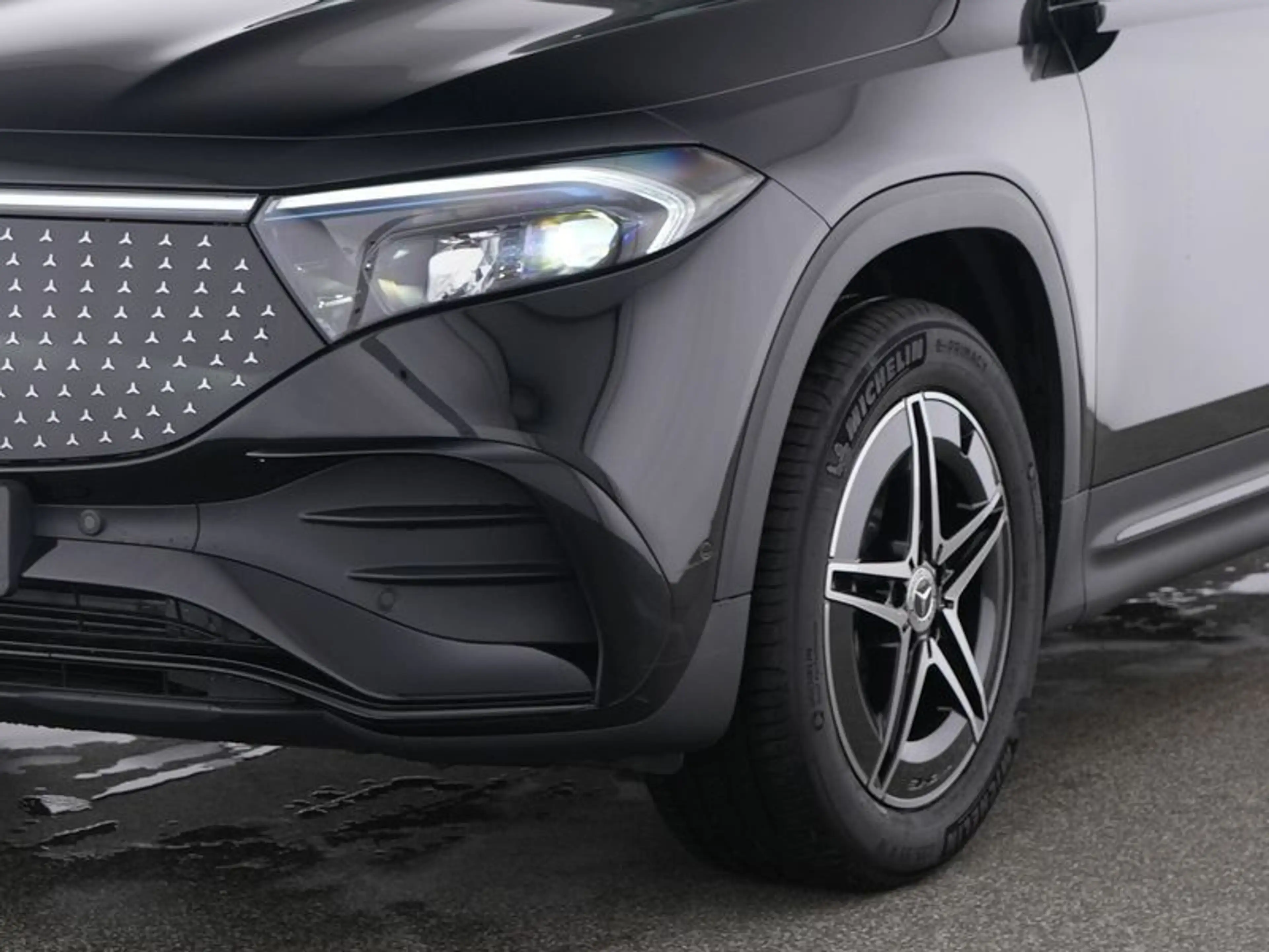 Mercedes-Benz EQB 300 4M AMG-ADVANCED NIGHT WINTER KAMERA WDGS — photo 3