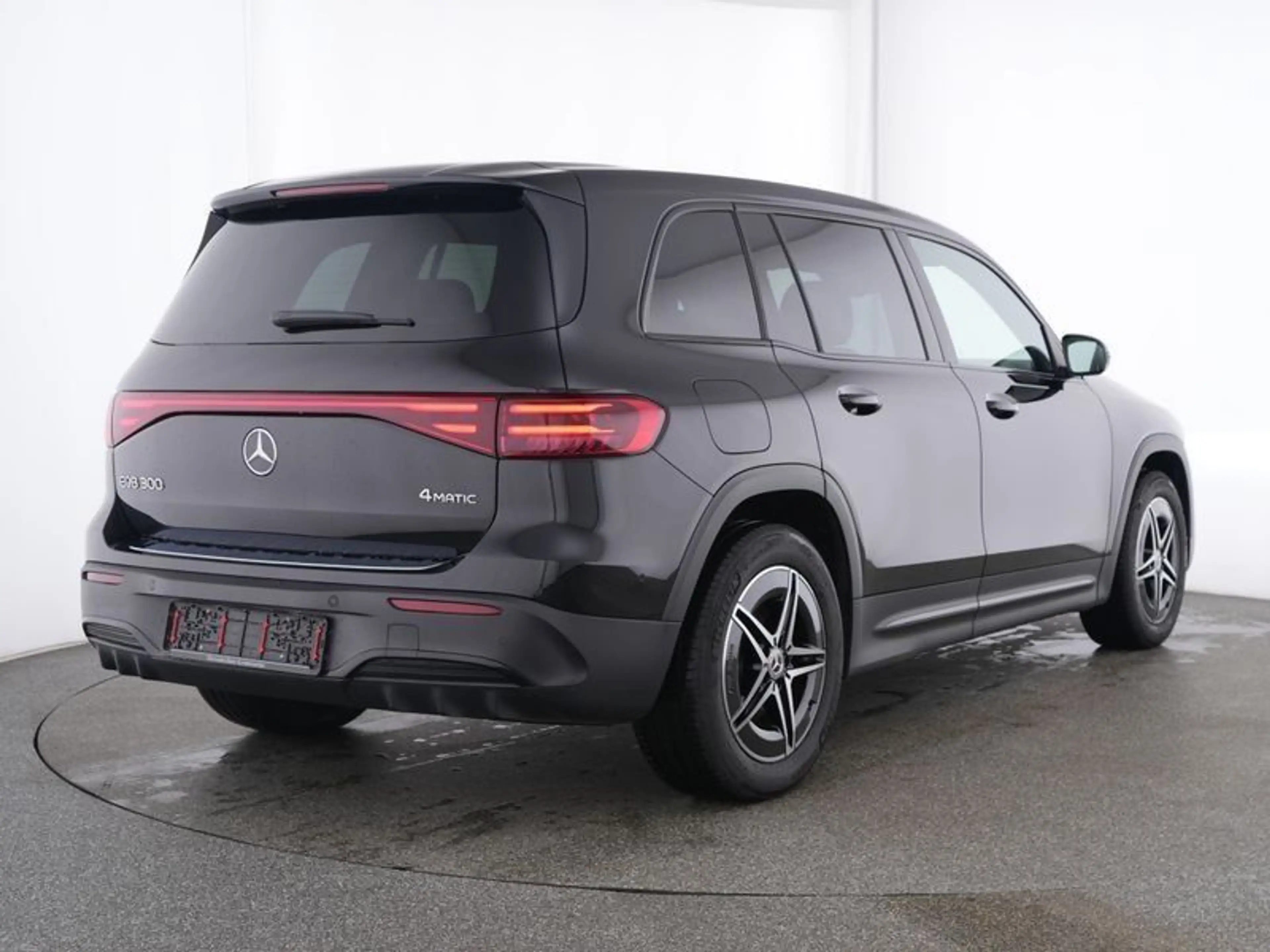 Mercedes-Benz EQB 300 4M AMG-ADVANCED NIGHT WINTER KAMERA WDGS — photo 4