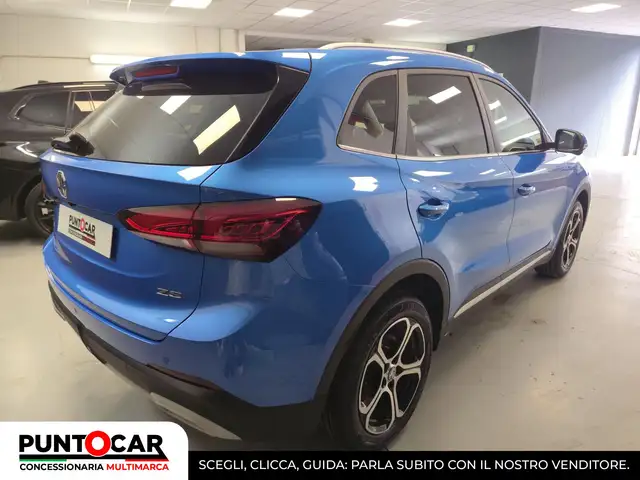 MG ZS view 8