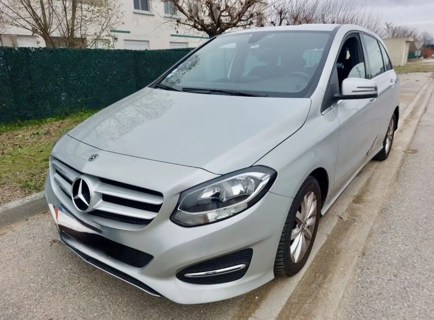 Mercedes-Benz B 180 180 Grau - 1