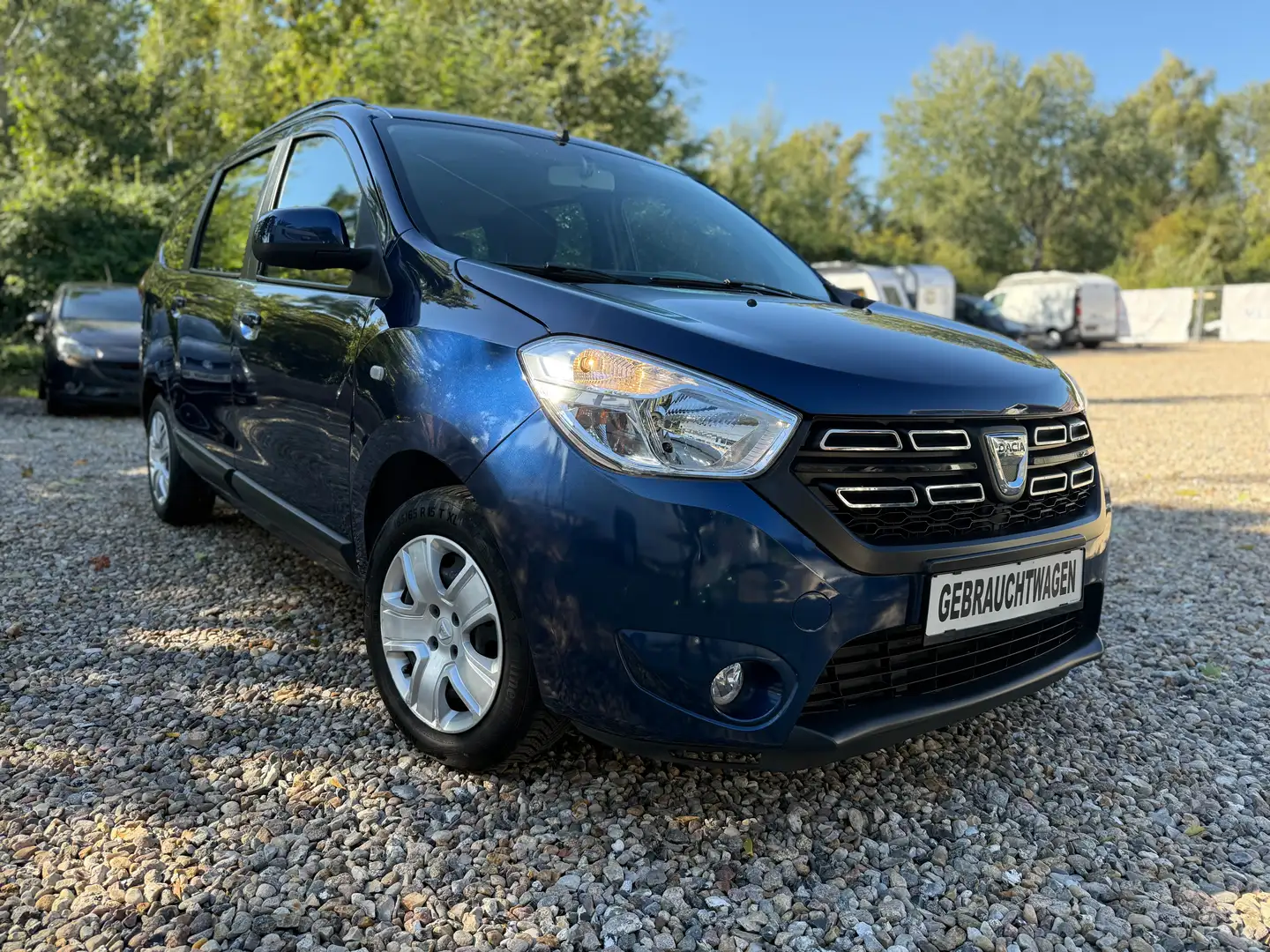 Dacia Lodgy Laureate/NAVI/KAMERA/SHZ/TEMPOMAT/PDC/BT/ Bleu - 1