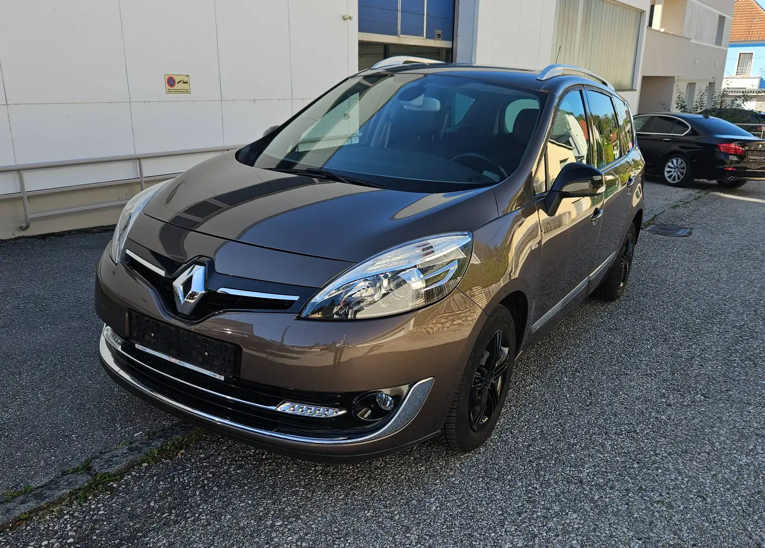 Renault Grand Scenic Grand Scénic Energy TCe 130 Bose Edition Bose Edition Braun - 2