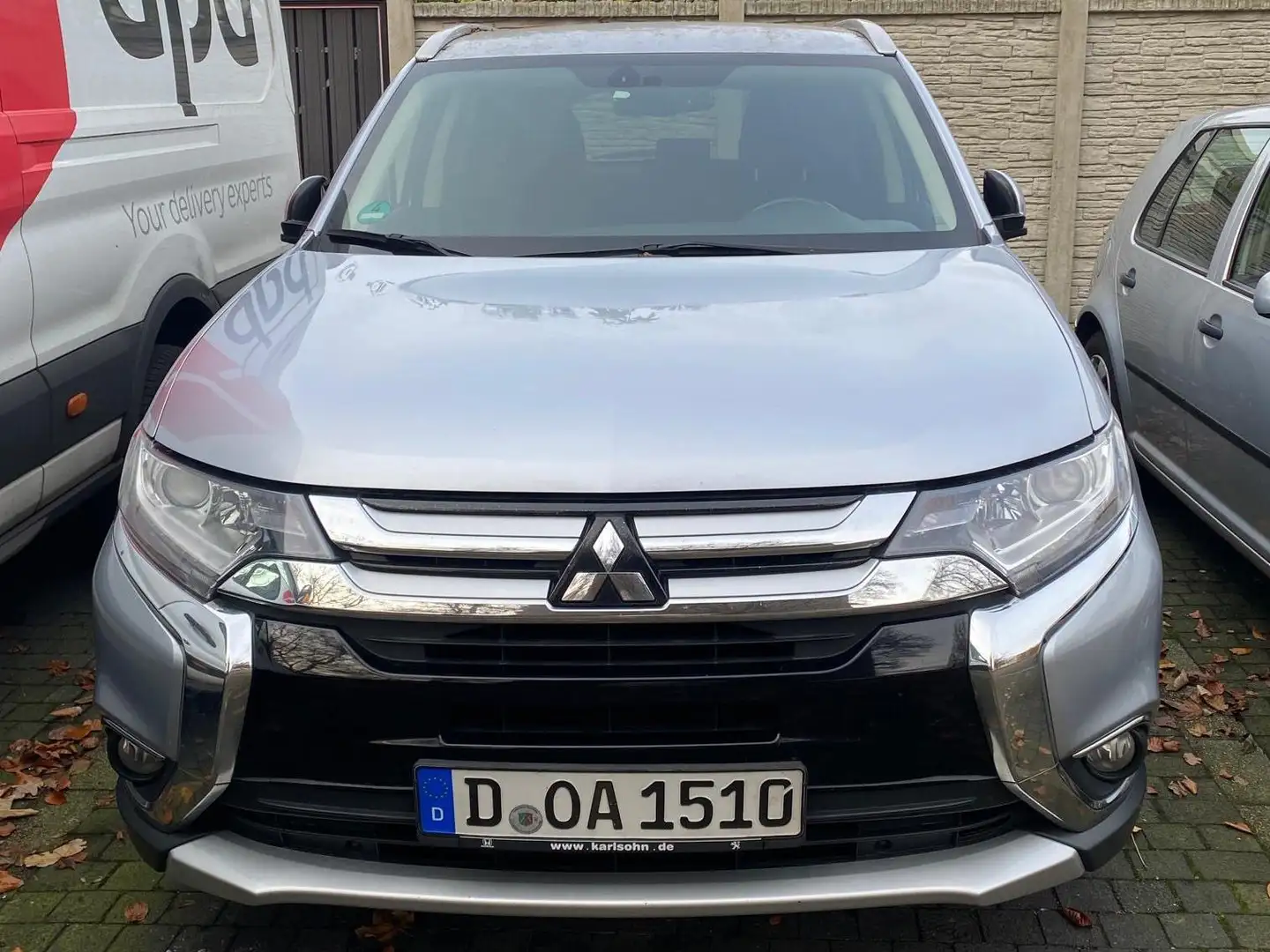 Mitsubishi Outlander Outlander 2.2 DI-D 2WD Plus Grau - 2