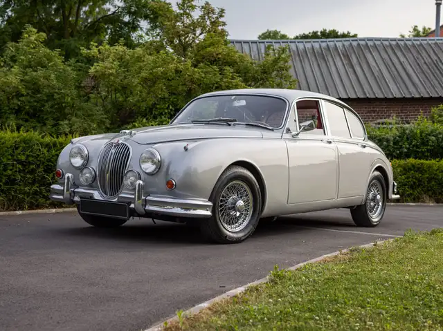 Jaguar MK II