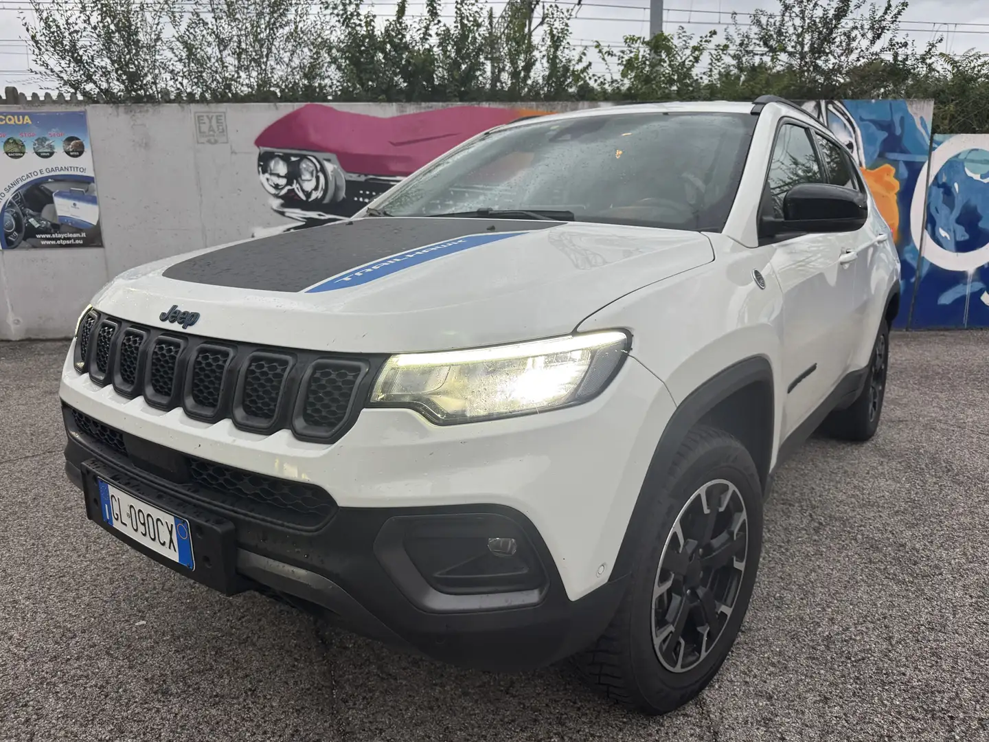 Jeep Compass 1.3 turbo t4 phev Trailhawk 4xe auto Weiß - 1