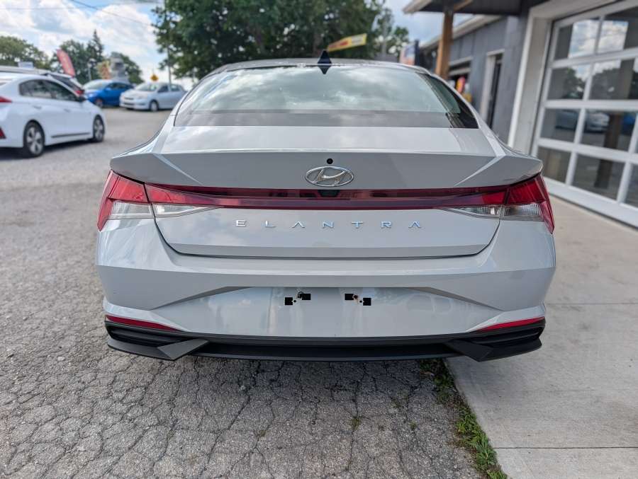 2022 Hyundai Elantra Preferred — снимка 1
