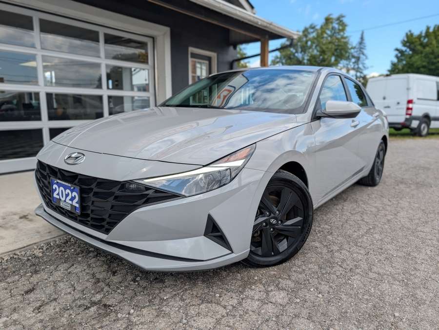 2022 Hyundai Elantra Preferred
