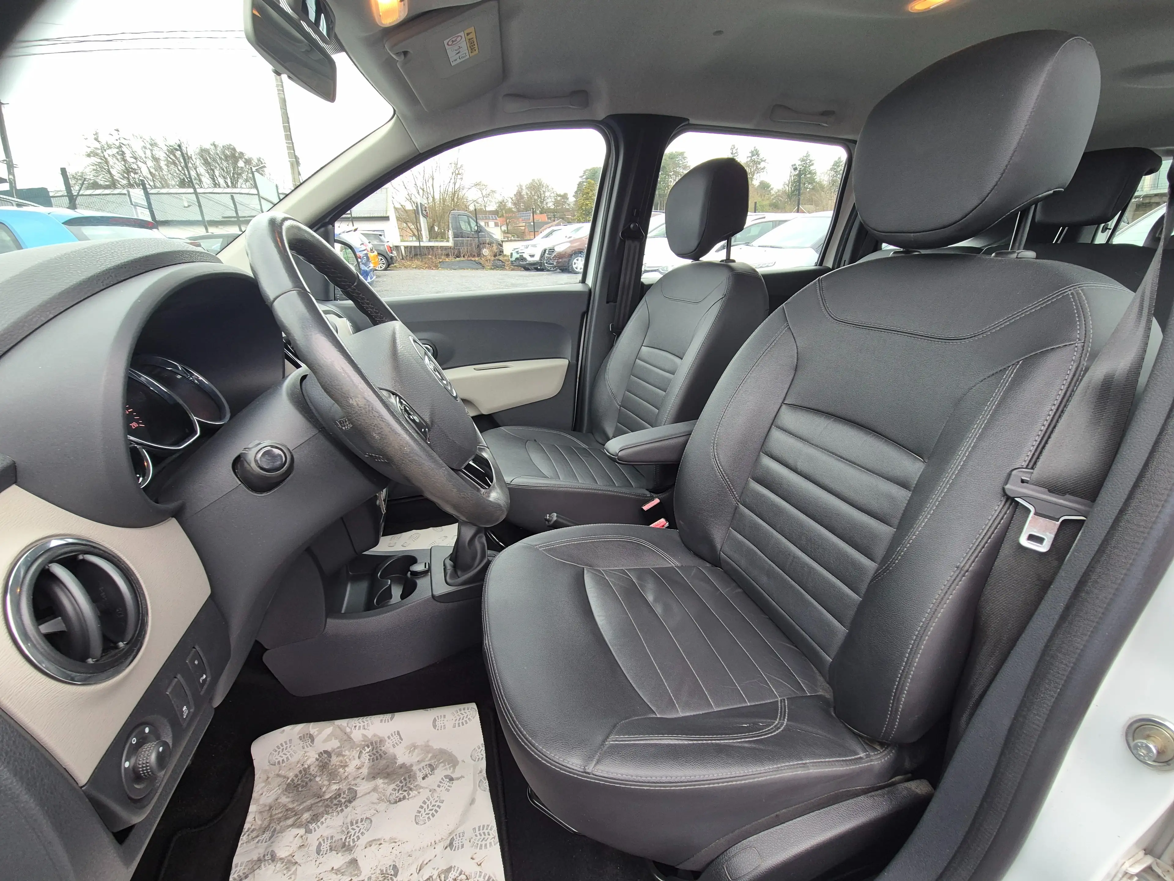 Dacia Lodgy 1.2 TCe Prestige - EU6 - GARANTIE 1AN - — photo 9