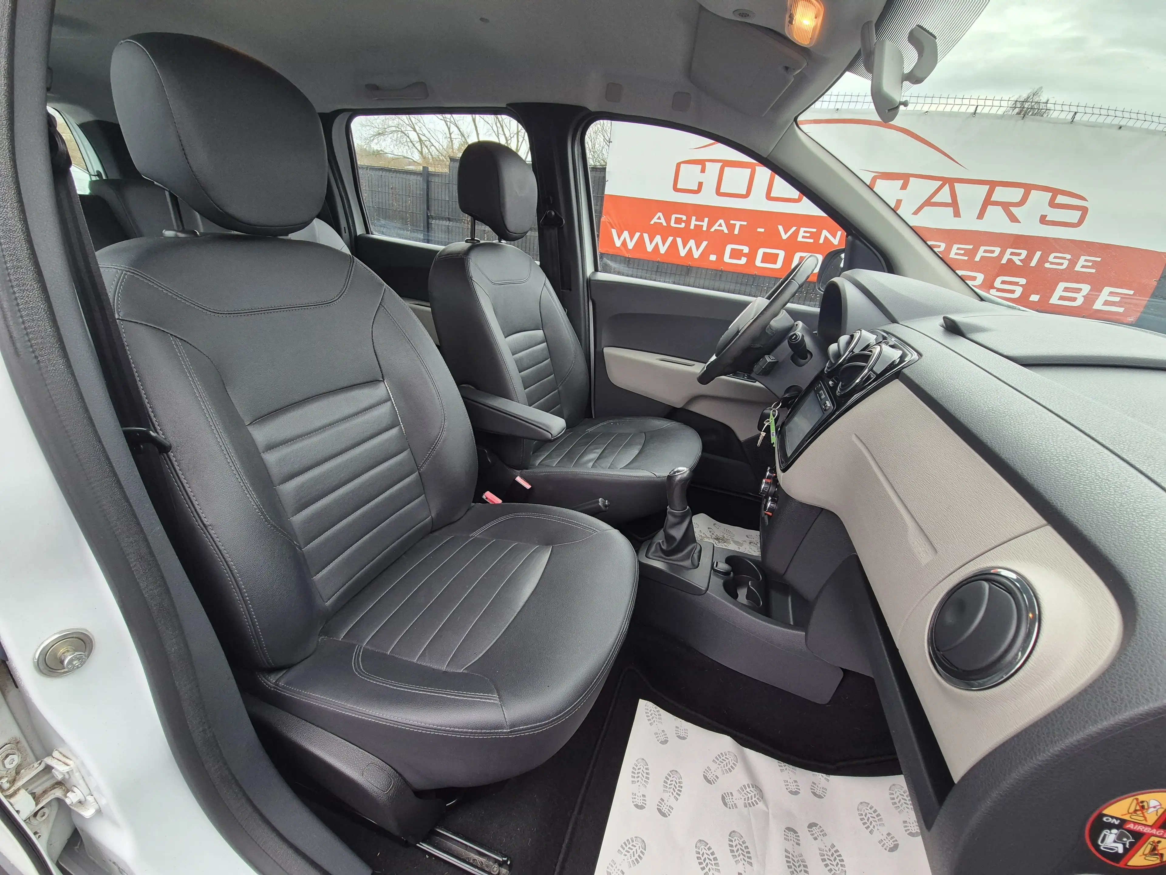 Dacia Lodgy 1.2 TCe Prestige - EU6 - GARANTIE 1AN - — photo 10