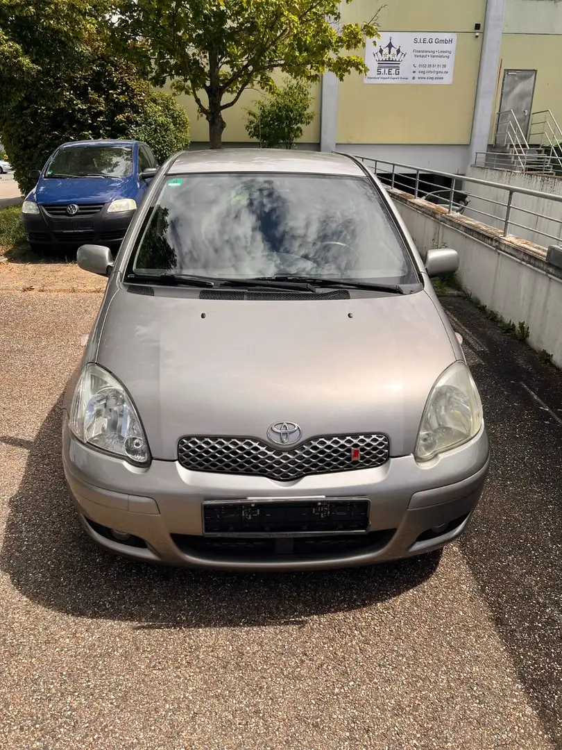 Toyota Yaris 1.3 Edition S Szary - 2