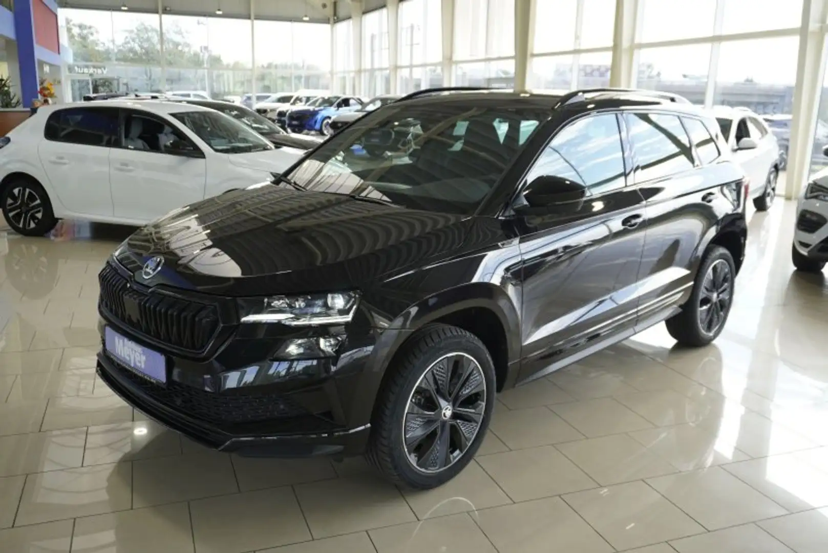 Skoda Karoq Sportline 1,5TSI DSG 4*J.Gar/aAHK/Matrix/Navi Schwarz - 2