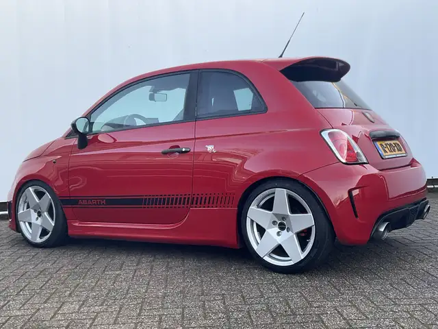 Fiat 500 view 3