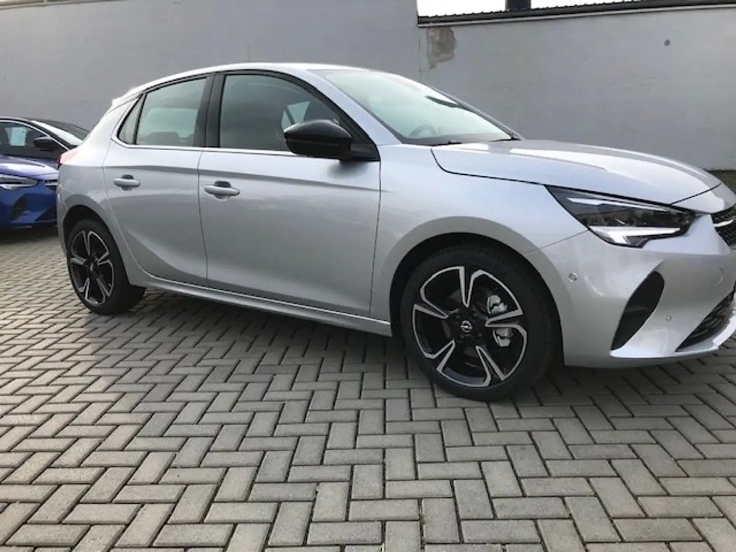 Opel Corsa Elegance Silber - 1