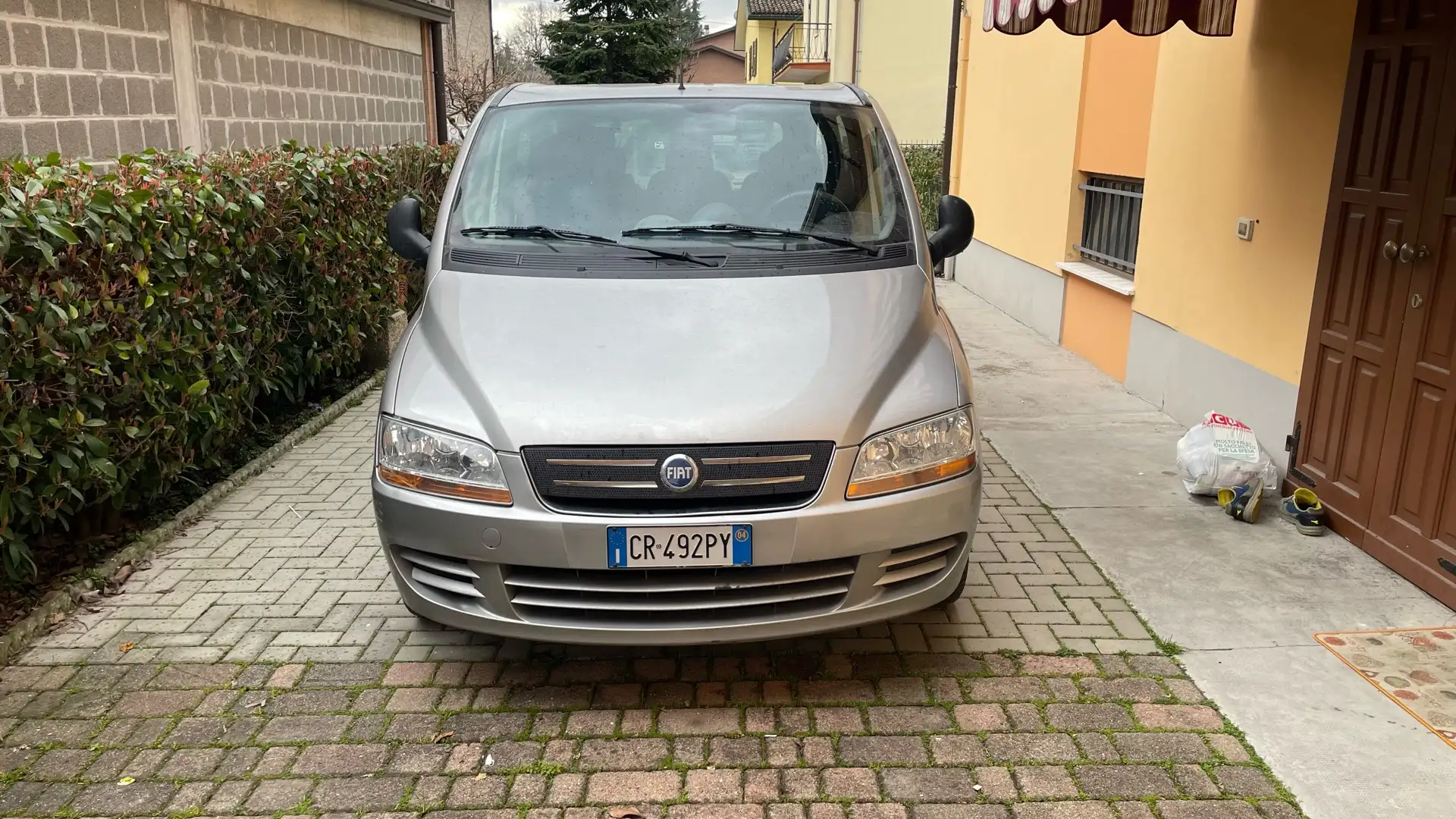 Fiat Multipla 1.6 16v ELX bipower Gri - 1