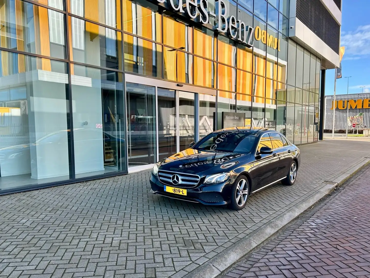 Mercedes-Benz E 220 AMG pakket panoramadak sfeerverlichting Zwart - 1