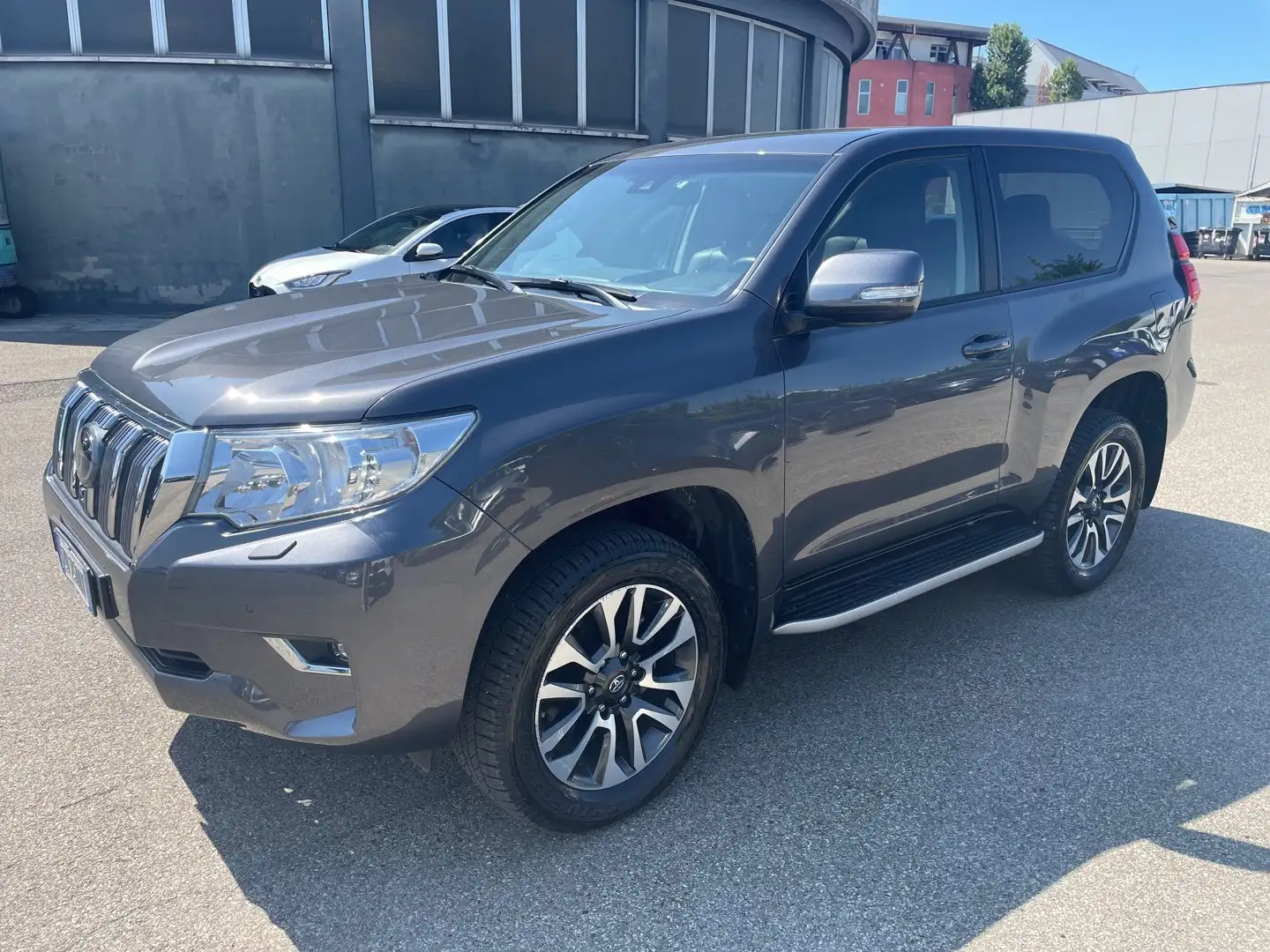 Toyota Land Cruiser Land Cruiser 2.8 D4-D A/T 3 porte Lounge Grigio - 1