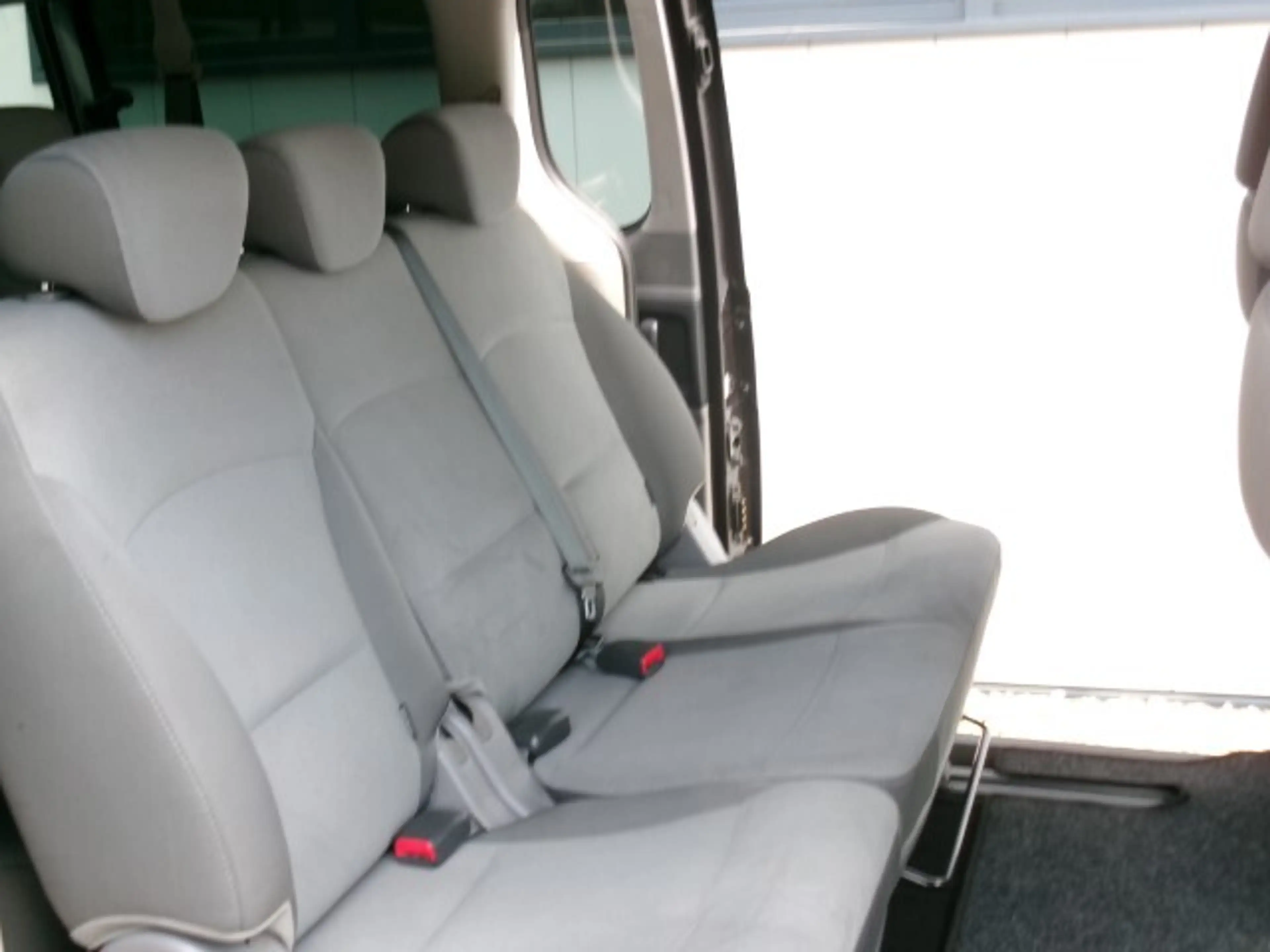 Hyundai H-1 Starex Sitzheizung NAVI Klima Anhängevorrichtun... — photo 9