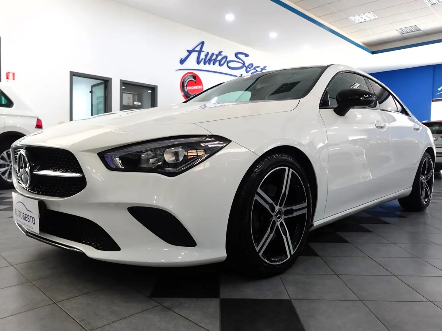 Mercedes-Benz CLA 200 2.0 d 150 CV SPORT AUTOMATIC Wit - 2
