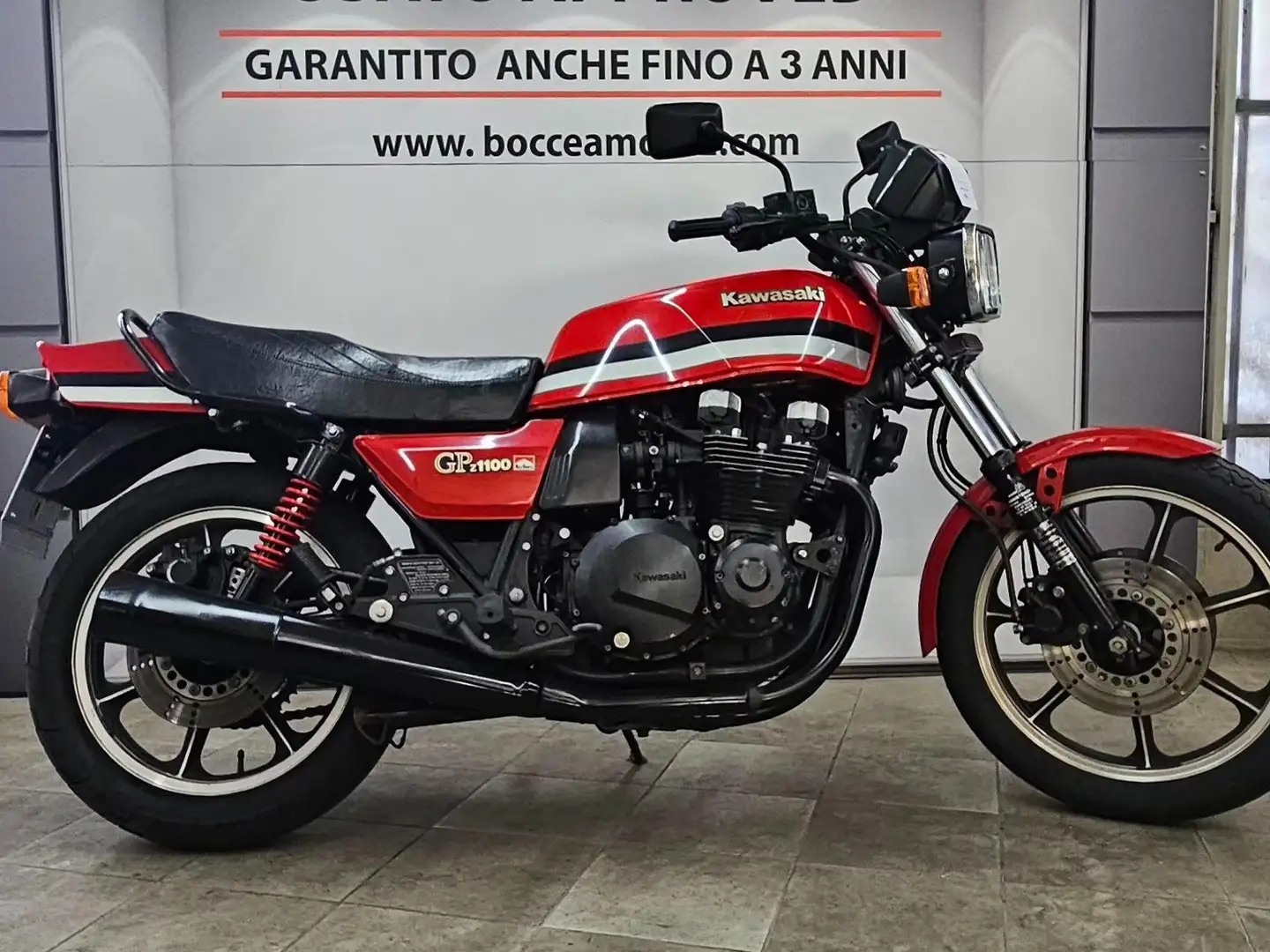 Kawasaki GPZ 1100 Rojo - 1