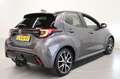 Toyota Yaris 1.5 Hybrid Executive Grijs - thumbnail 2