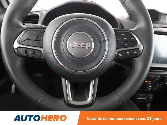 Jeep Renegade view 19
