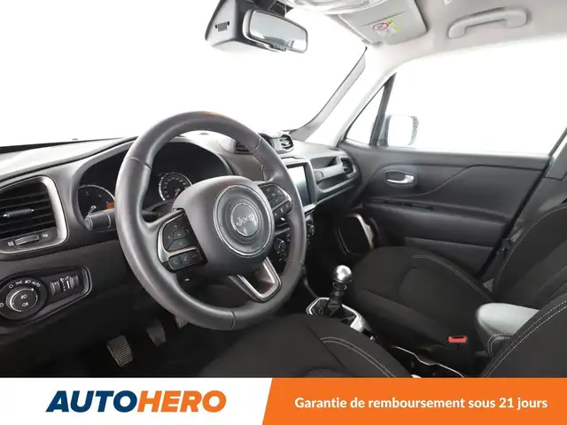 Jeep Renegade view 11