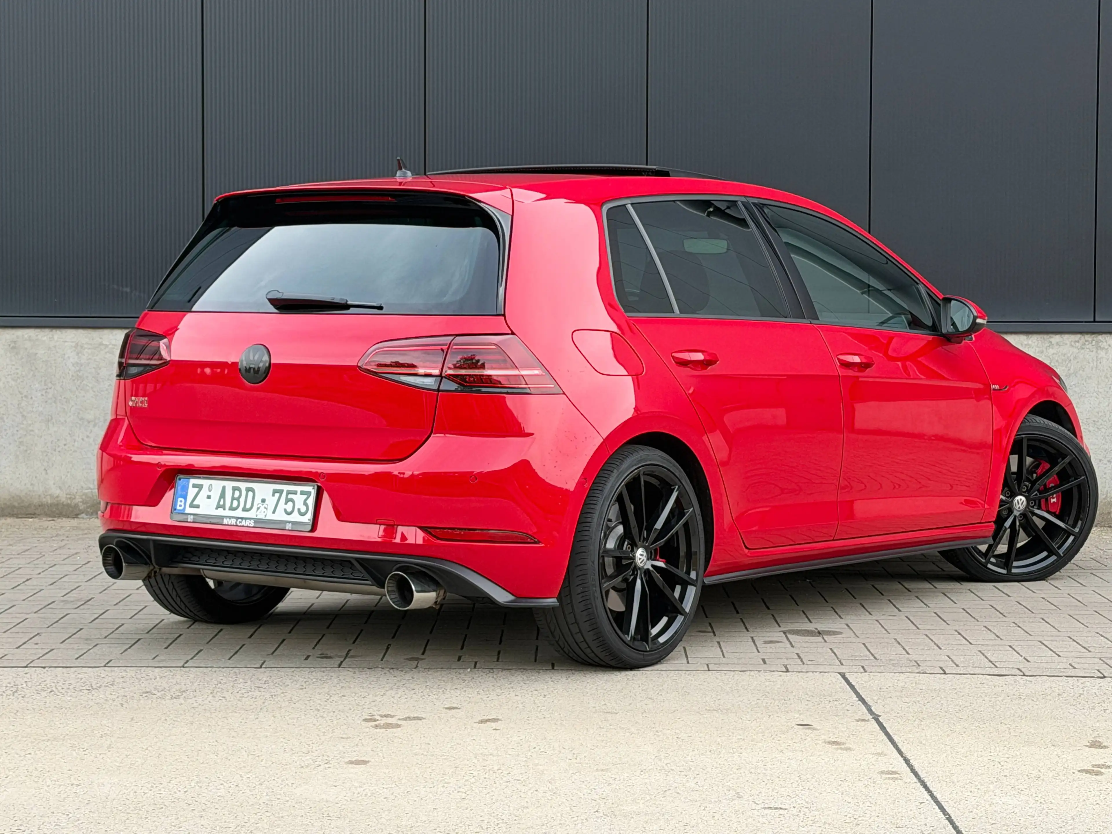 Volkswagen Golf GTI Golf 2.0 TSI Performance DSG — photo 5
