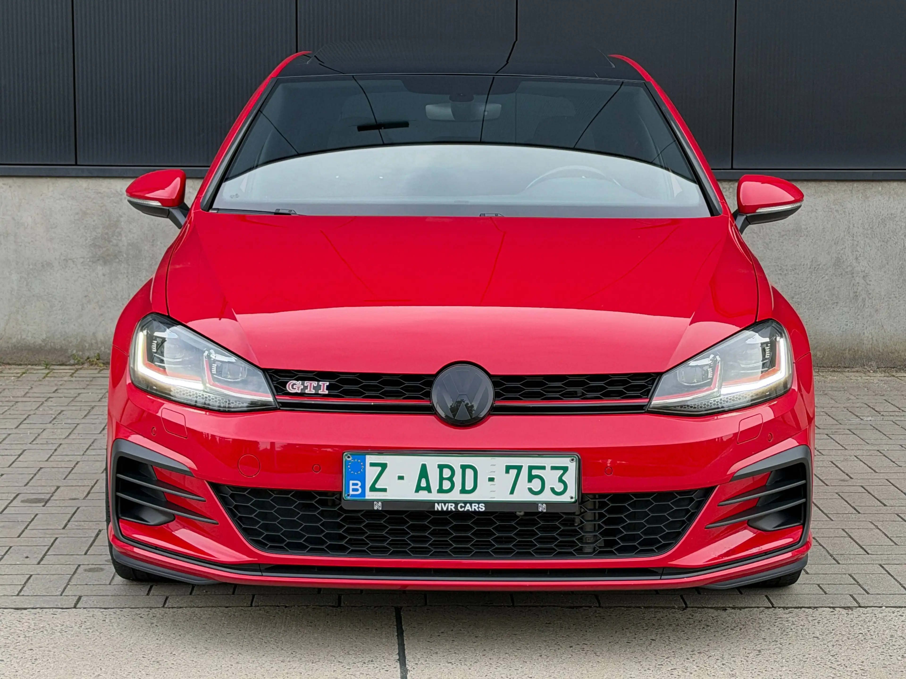 Volkswagen Golf GTI Golf 2.0 TSI Performance DSG — photo 3