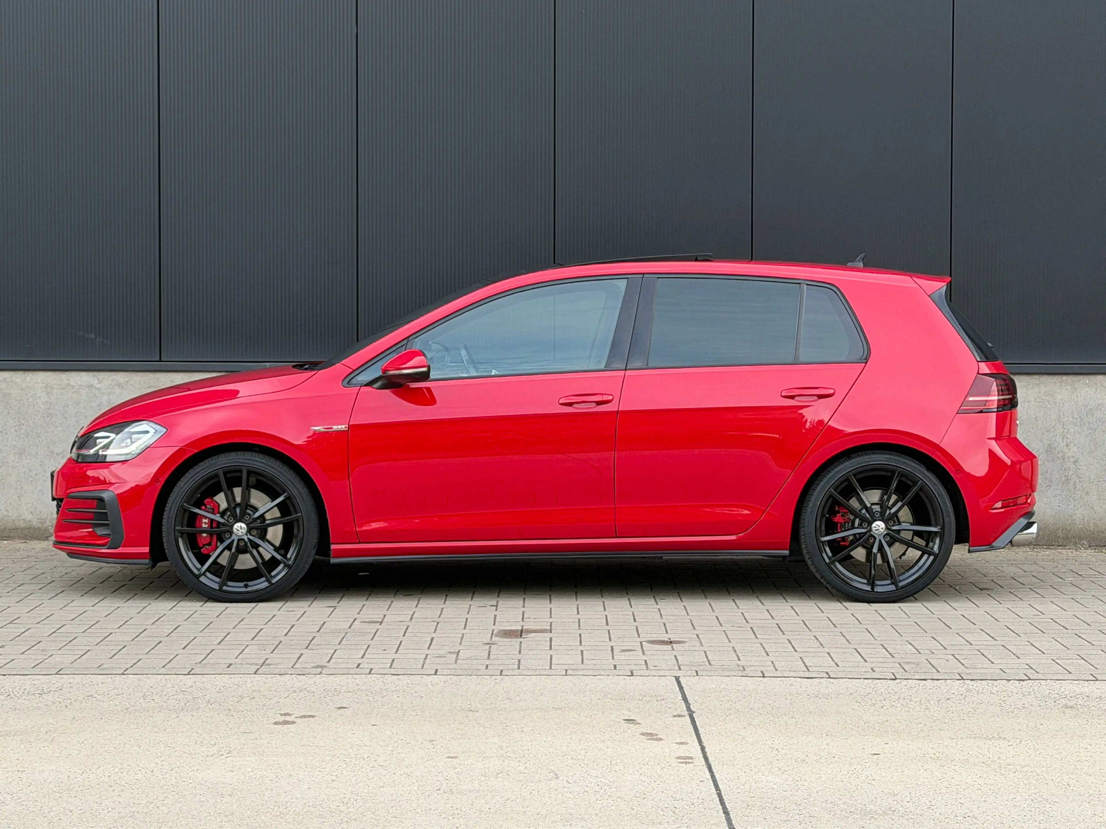 Volkswagen Golf GTI Golf 2.0 TSI Performance DSG — photo 4