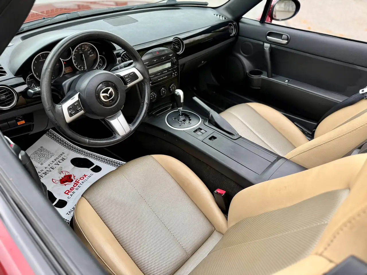 Mazda MX-5 Miata снимка Mazda MX-5 Miata
