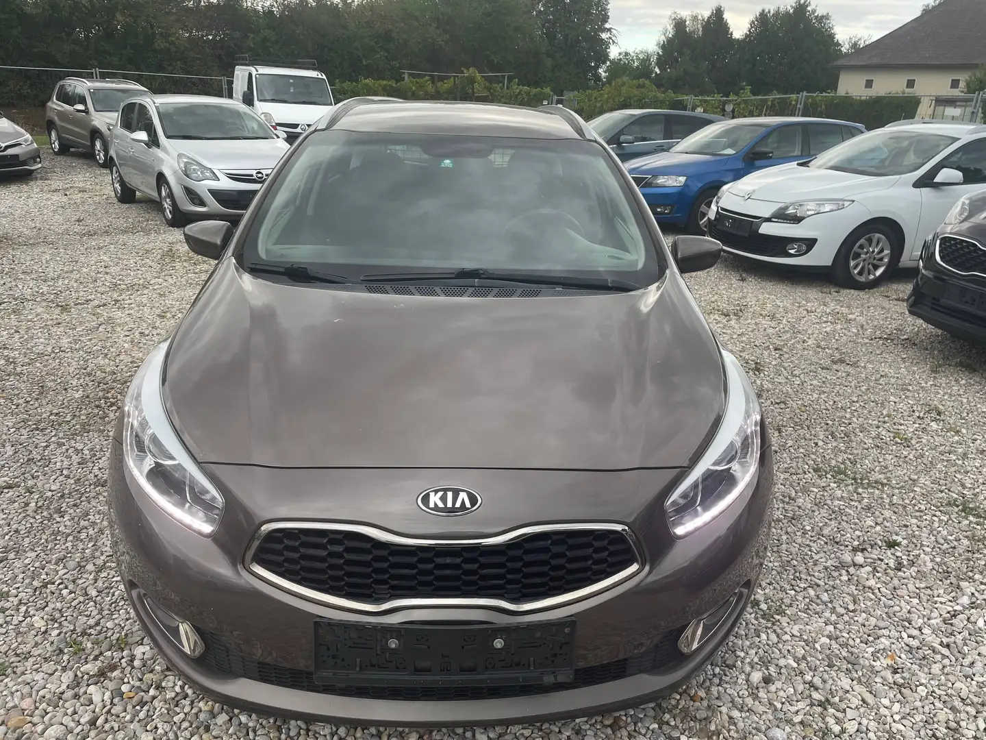 Kia Ceed SW / cee'd SW Attract+navigationssyestem+rückfahrkamera Beige - 2